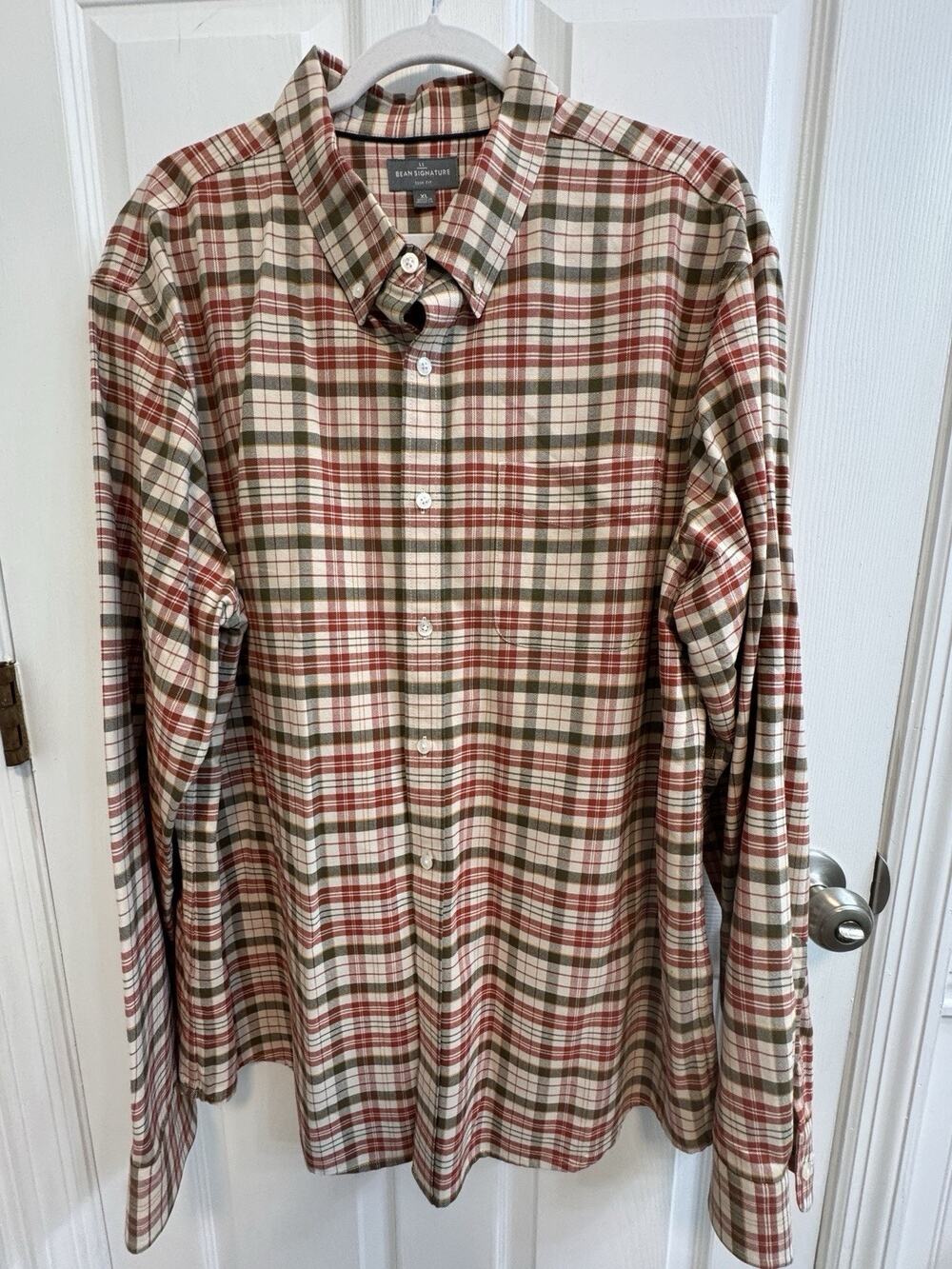 LL Bean Signature Slim Fit XL Button Shirt Red Green Long Sleeve 100% Cotton